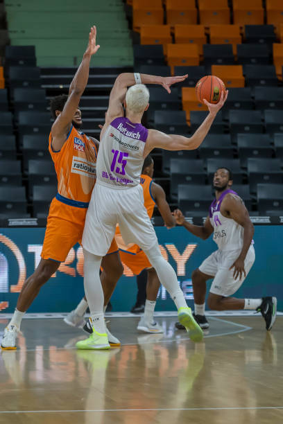 了球队的深 了球队的深