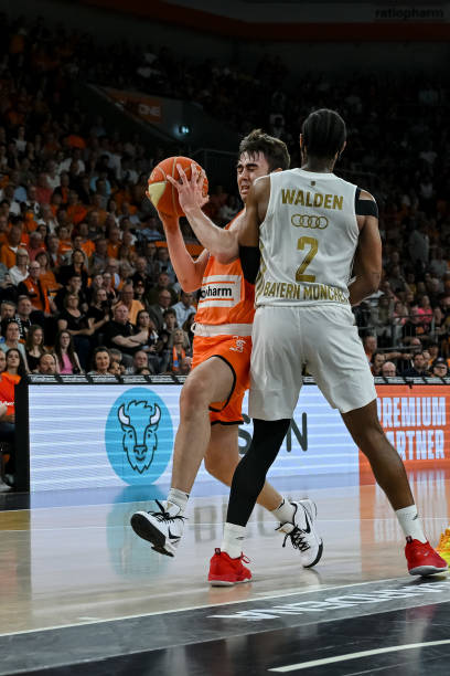 水晶宫方面 水晶宫方面